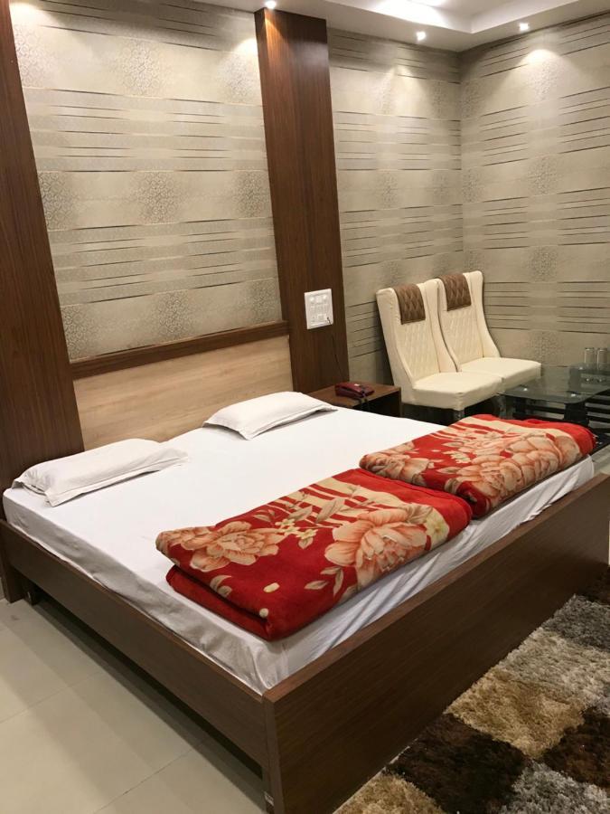 Hotel Natraj Bulandshahr Zewnętrze zdjęcie